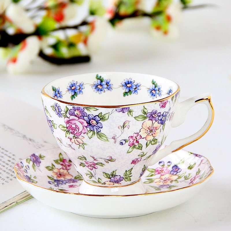 Rose Garden Porcelain Set