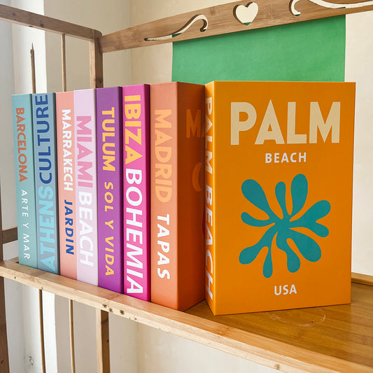 Hom Bodeé Signature Book Stack