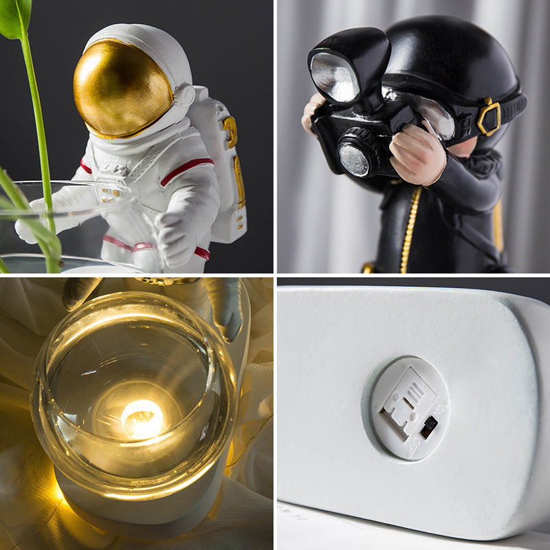 Astronaut Hydroponic